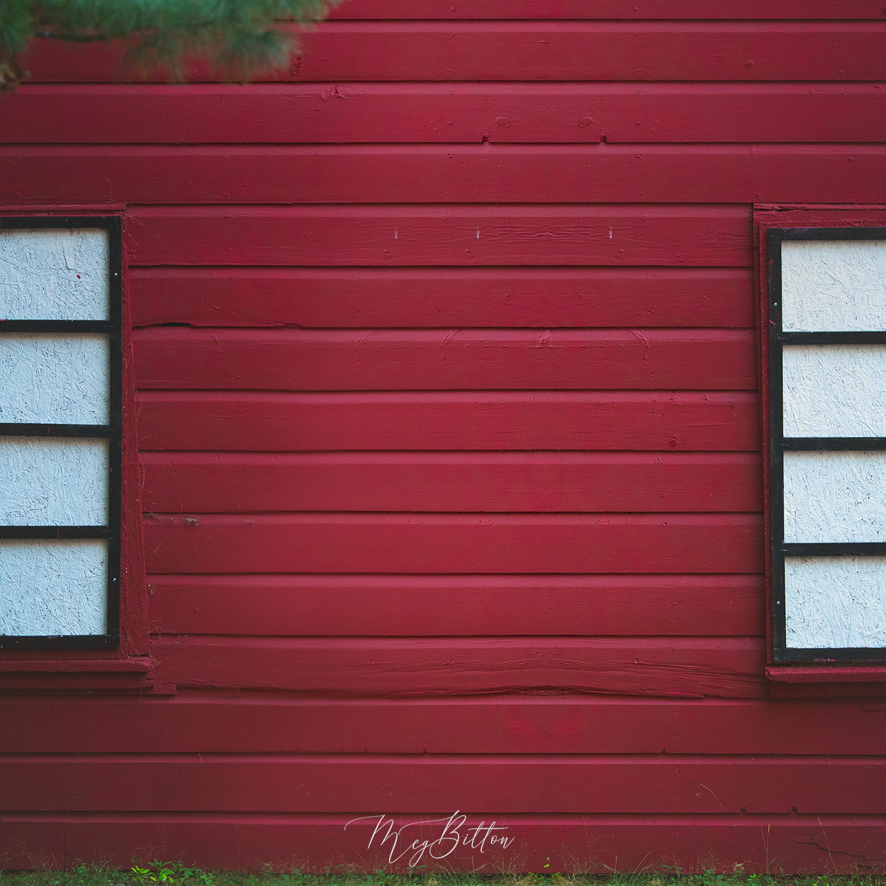 Digital Background: Barnside - Meg Bitton Productions