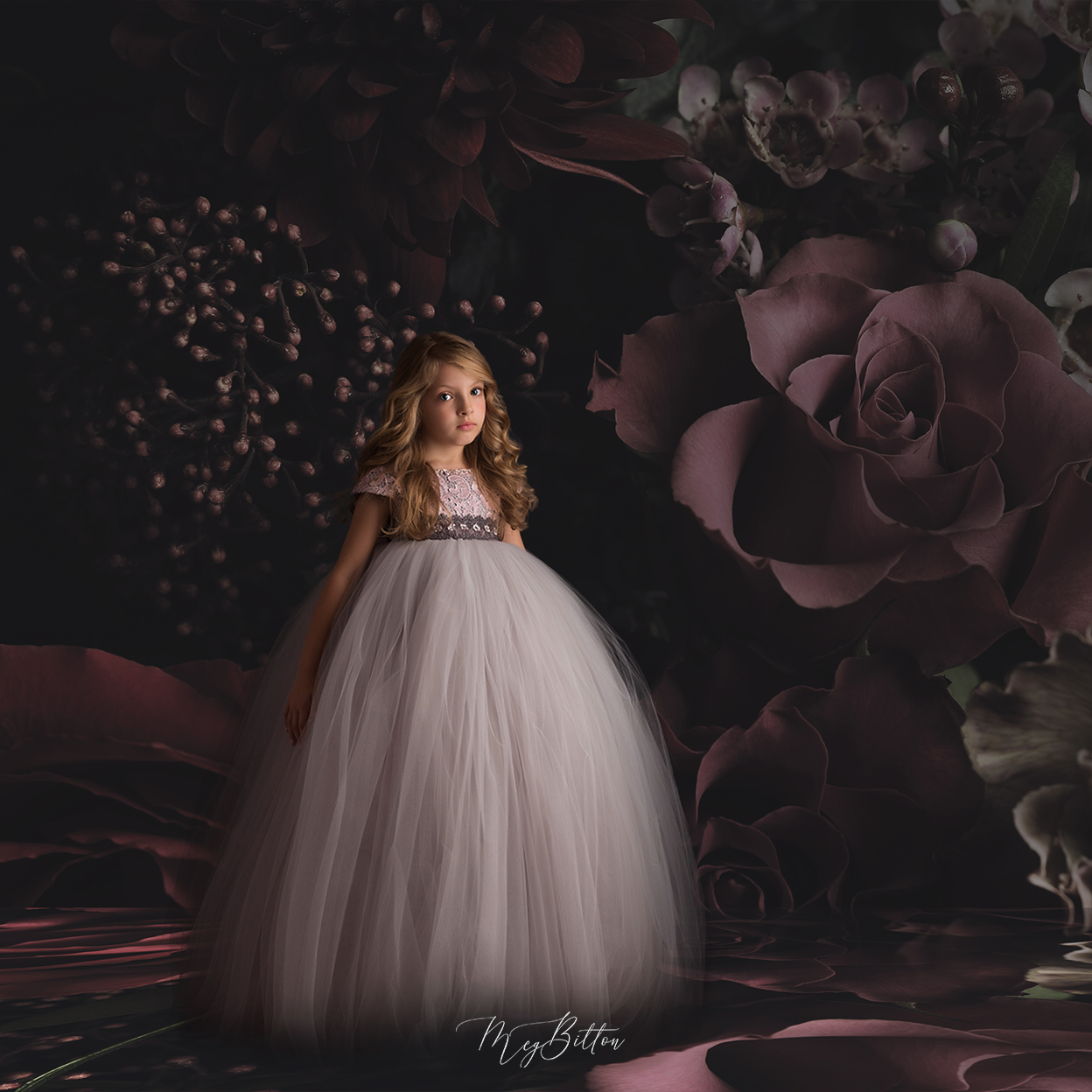 Digital Studio Backdrop: Vintage Bouquet - Meg Bitton Productions