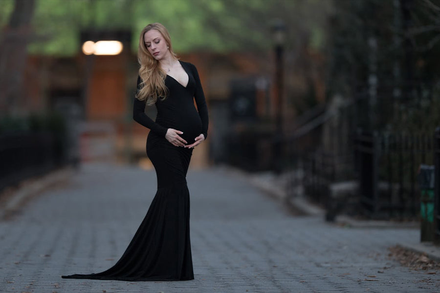 Black and White Maternity - Meg Bitton Productions