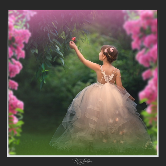 Magical Shoot Through - Floral Wall - Meg Bitton Productions