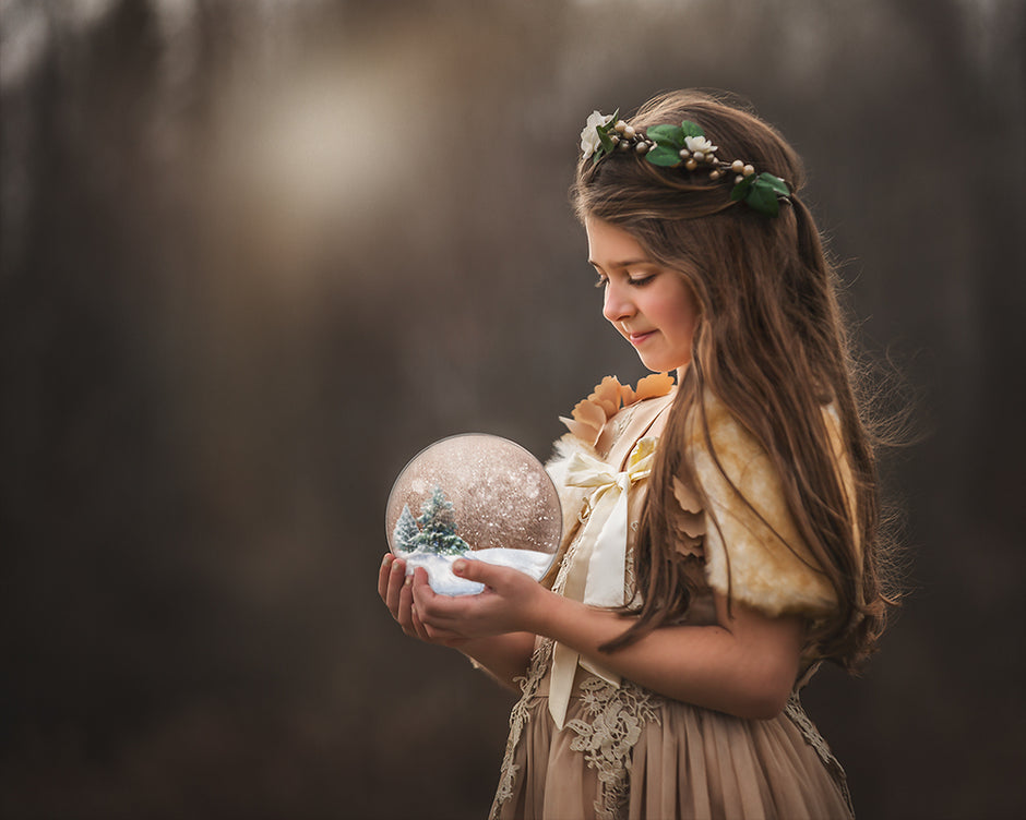 Megbittonproductions - Snow Globe Magic - Lori Lesh 2